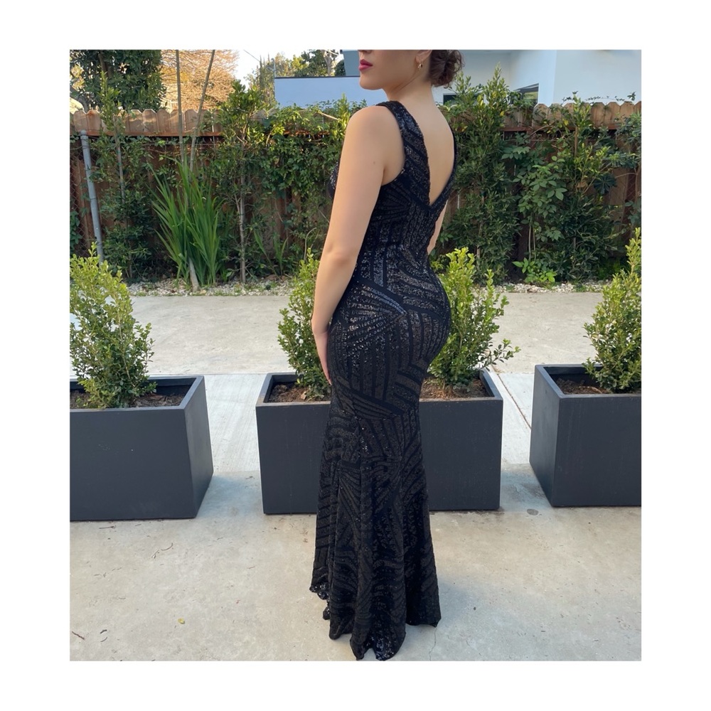 "Raven" ◍ Gown / Formal / Elegant / Prom/ Dress - Picture 3 of 4